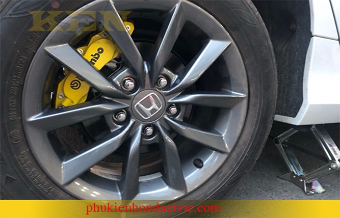 ỐP HEO DẦU BREMBO BẰNG NHÔM MÀU VÀNG CHO NHIỀU DÒNG XE