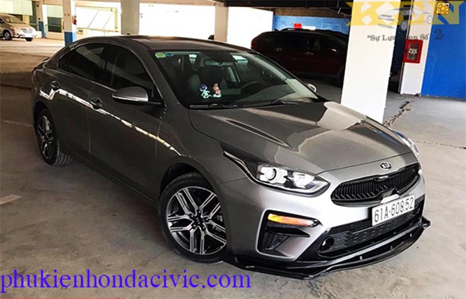 Lip trước cacbon cho Kia Cerato 2019