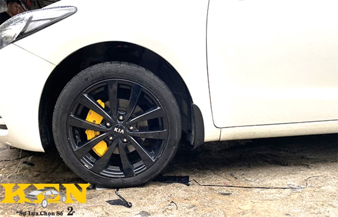 ỐP HEO BREMBO DÁN CHO KIA K3